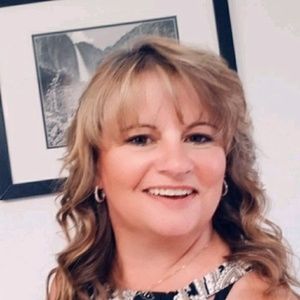 Meet your Posher, Carrie